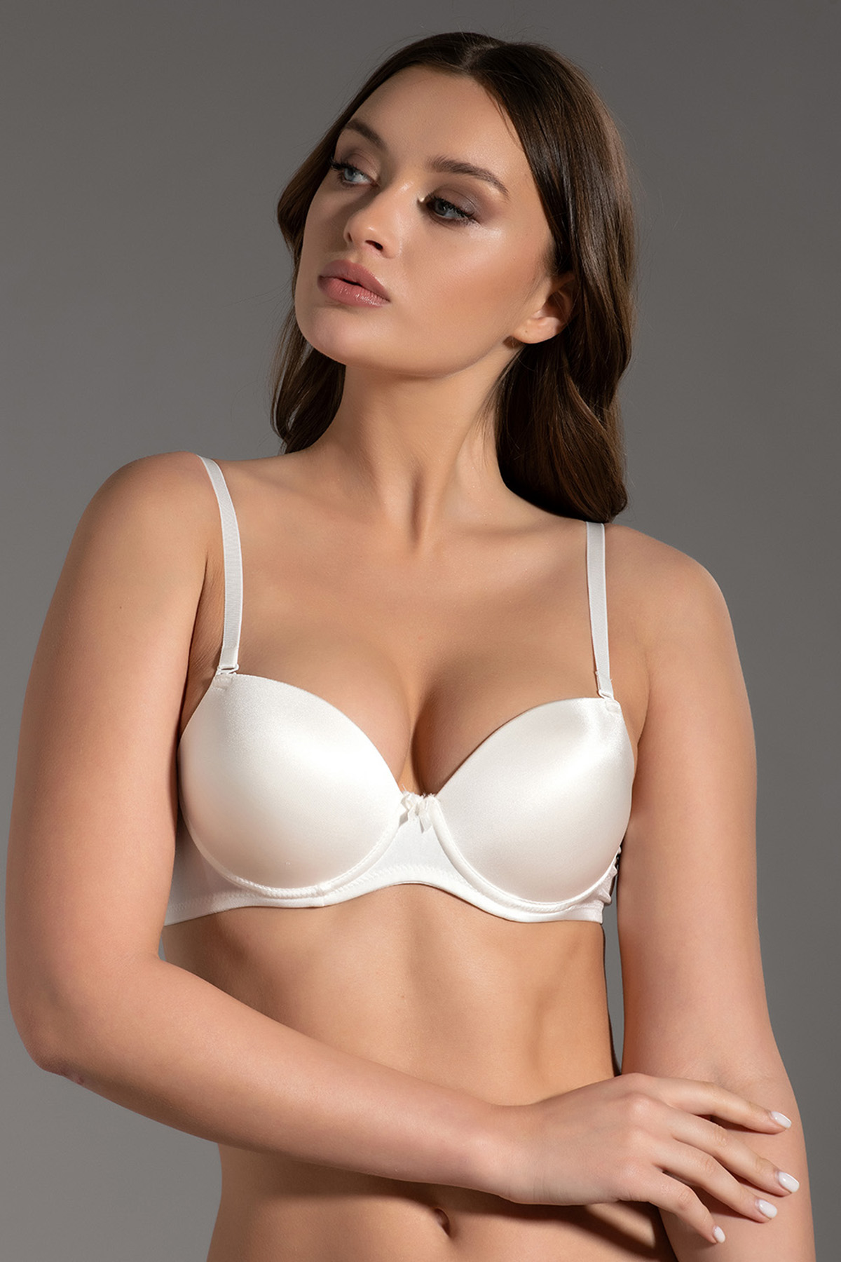 7025 - Desteksiz Basic Sütyen