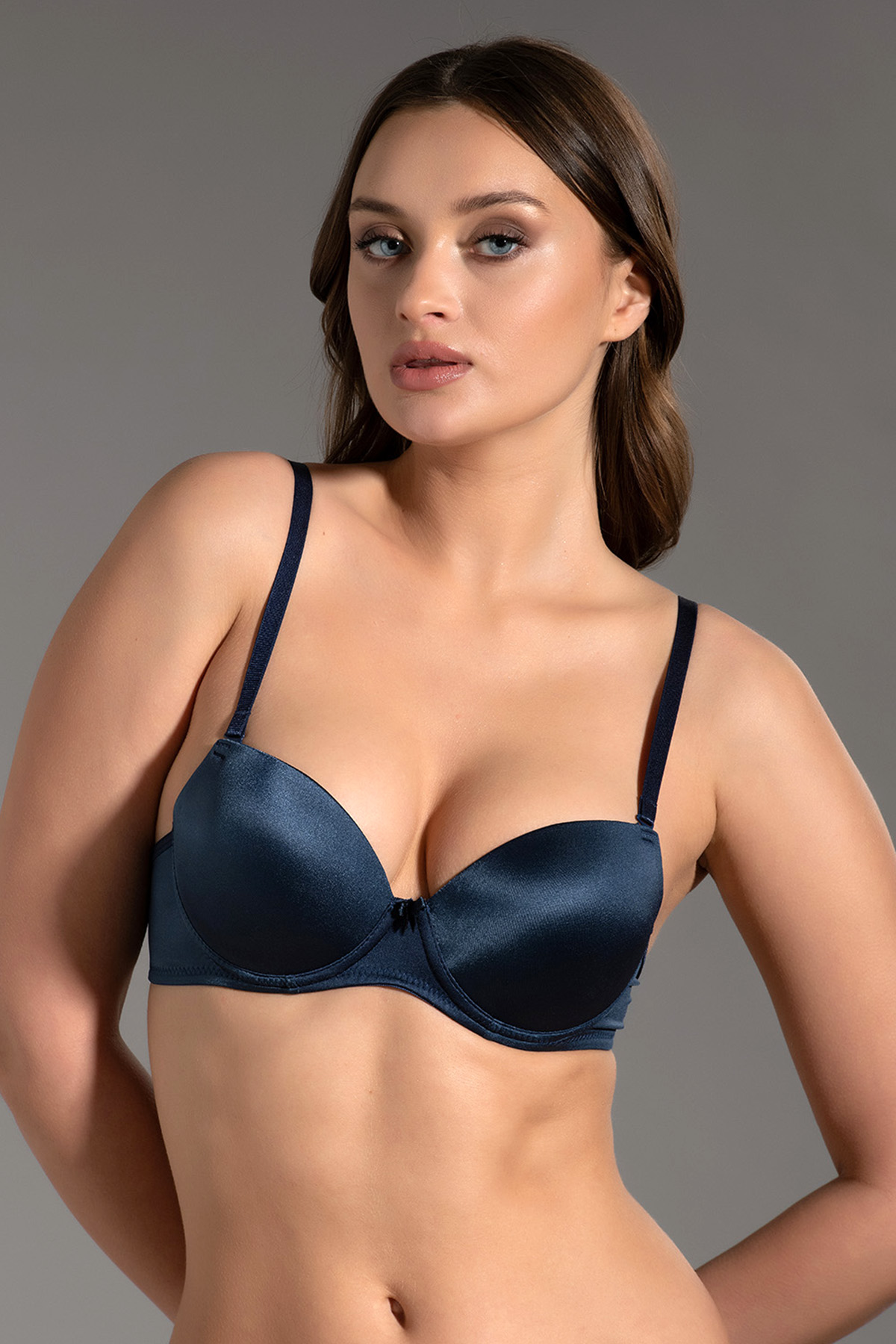 7025 - Desteksiz Basic Sütyen