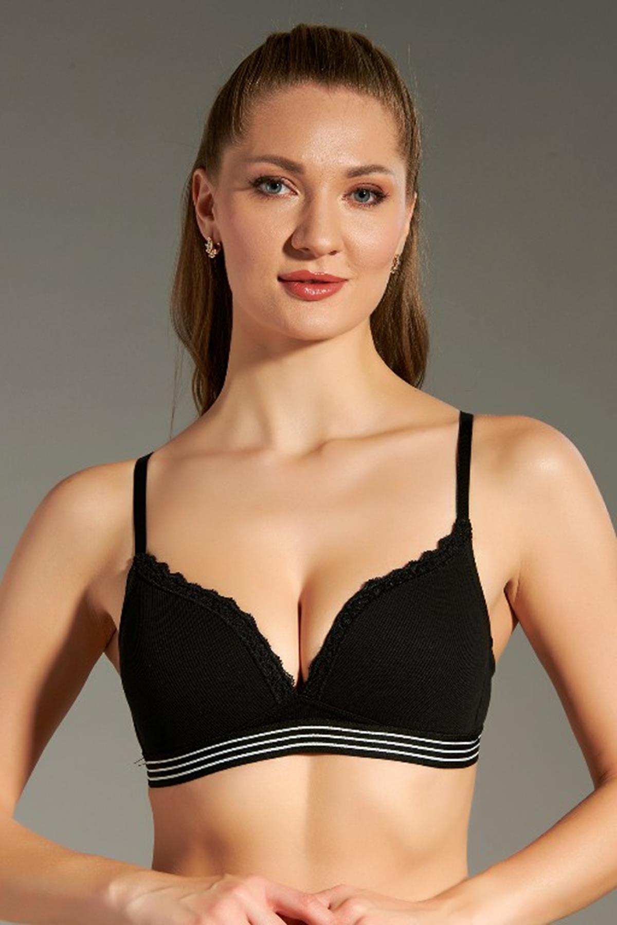 8132 - Desteksiz First Bra Sütyen
