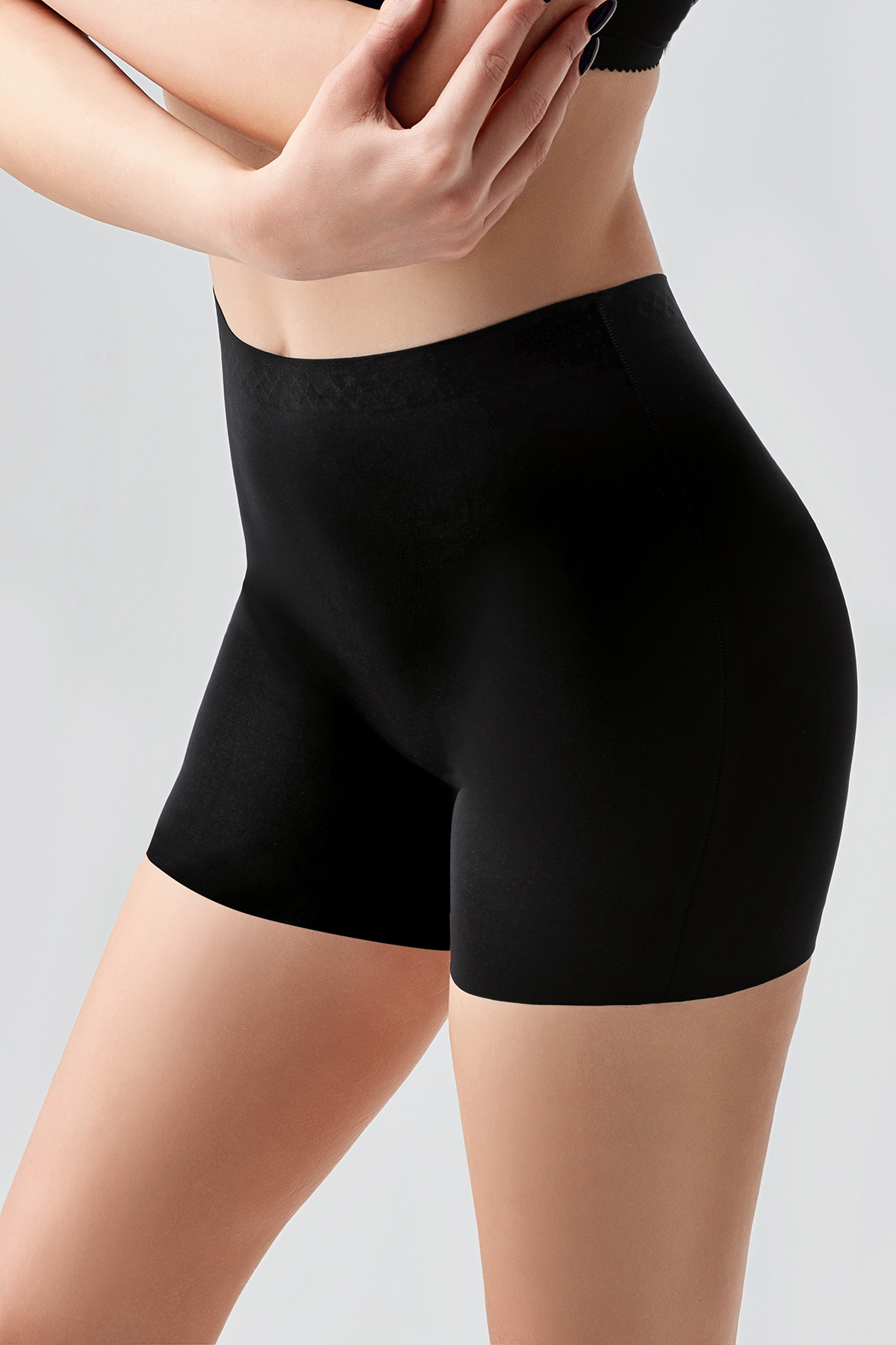 9205 - Short Lazer Kesim Külot