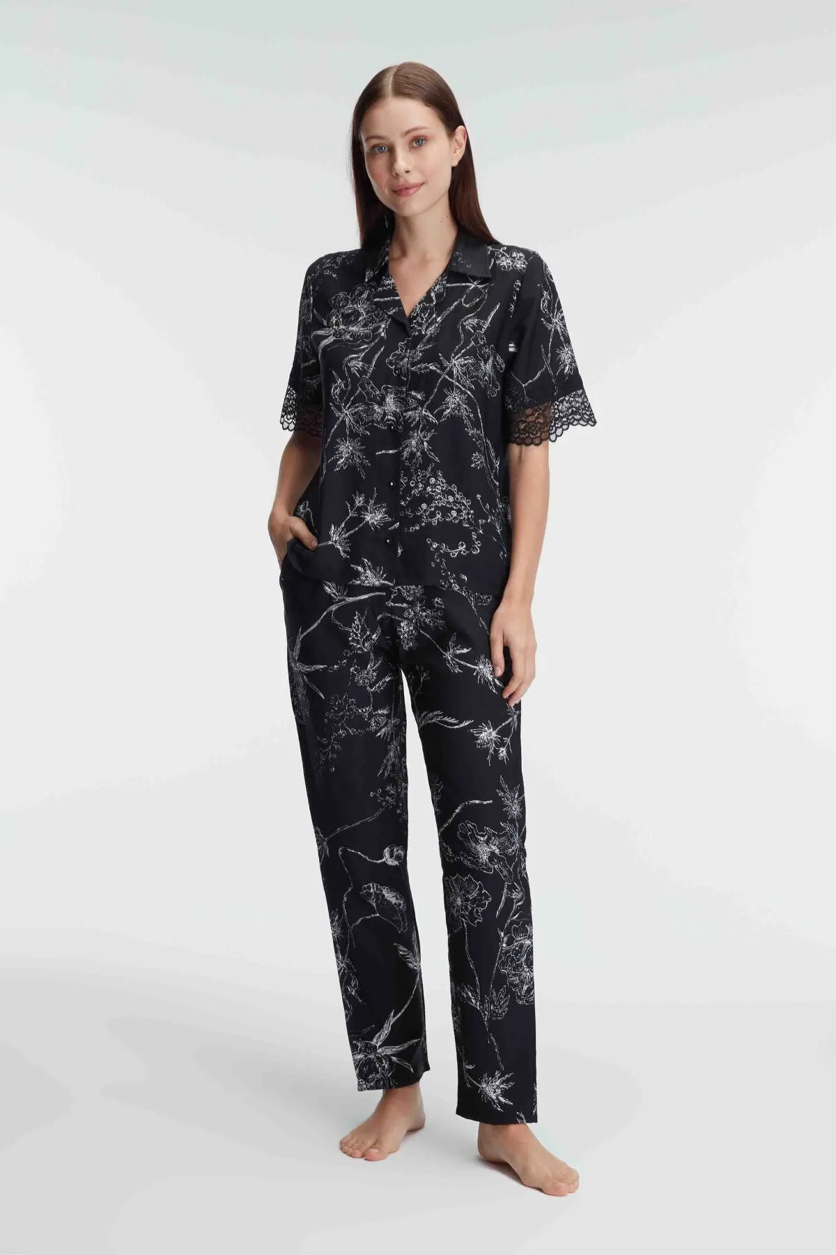 Anıl Anıl 9895 Yarım Kollu V Yaka Kadın Viskon Çiçek Desenli Yazlık Dokuma Dantel Detaylı Pijama Takımı Gecelik & Sabahlık Toptan
