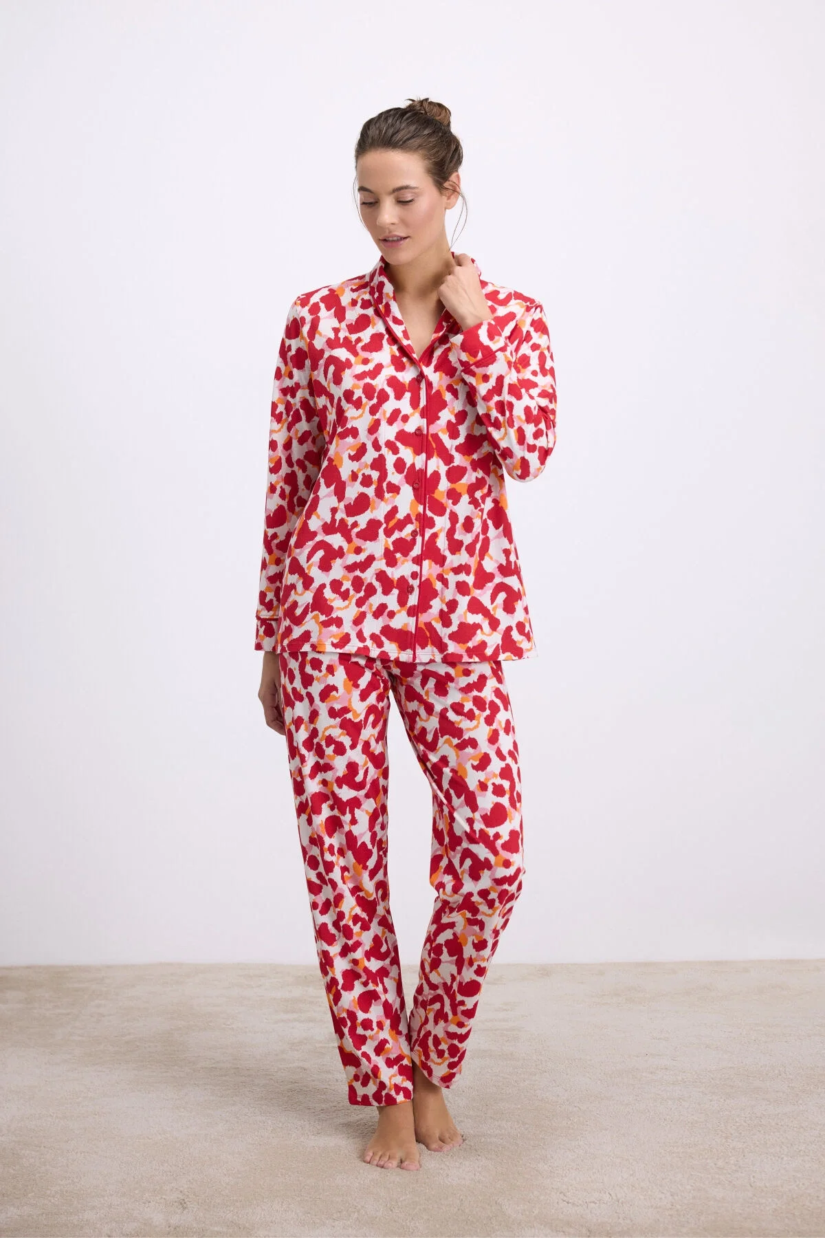 Anıl Kadın Desenli Uzun Kollu Gömlek Yaka Pijama Takımı Nefes Alabilir Yumuşak Kumaş (Jersey) 11564