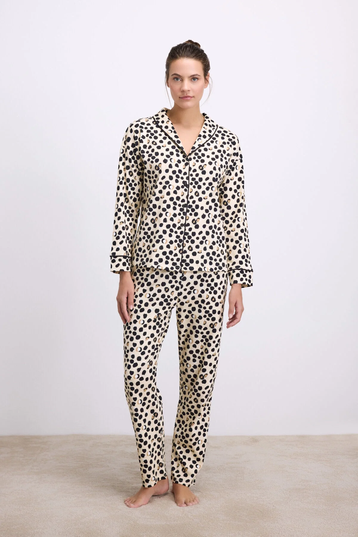 Anıl Anıl Kadın Uzun Kollu Gömlek Yaka Leopar Desenli %100 Pamuk Pijama Takımı 11550 Pijama Takımları Toptan