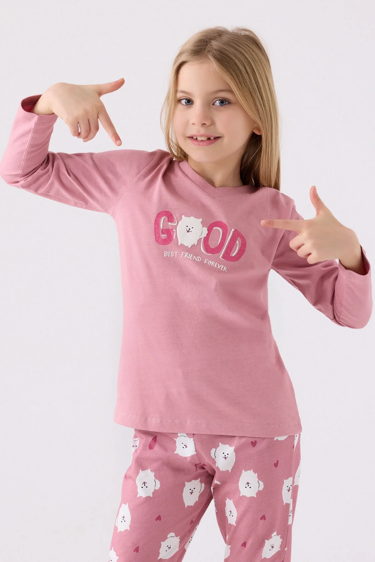 Pembe Arnetta kız çocuk pijama takımı, uzun kollu üst ve desenli pantolon, 'GOOD BEST FRIEND FOREVER' yazısı