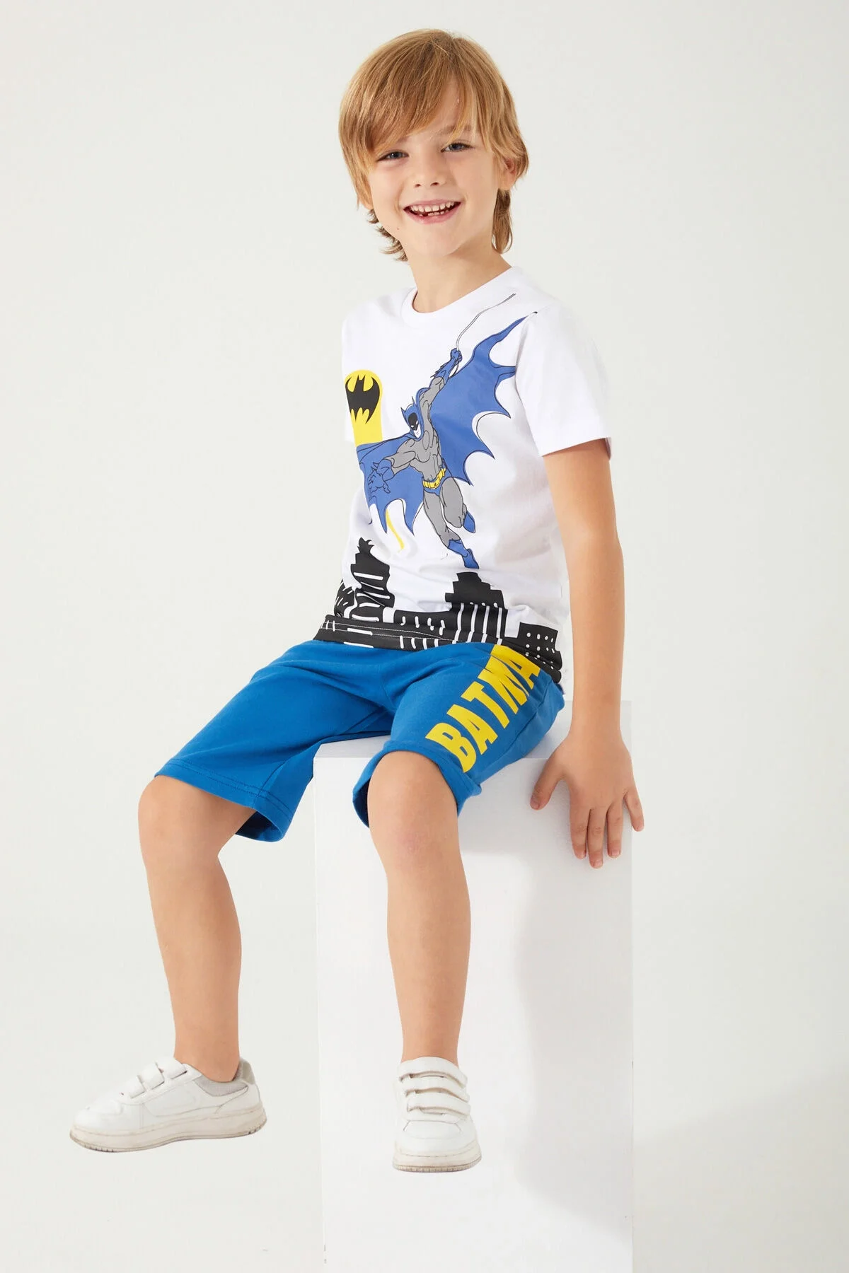 Arnetta Batman Erkek Çocuk Beyaz Bermuda Takım Bermuda Takım Toptan