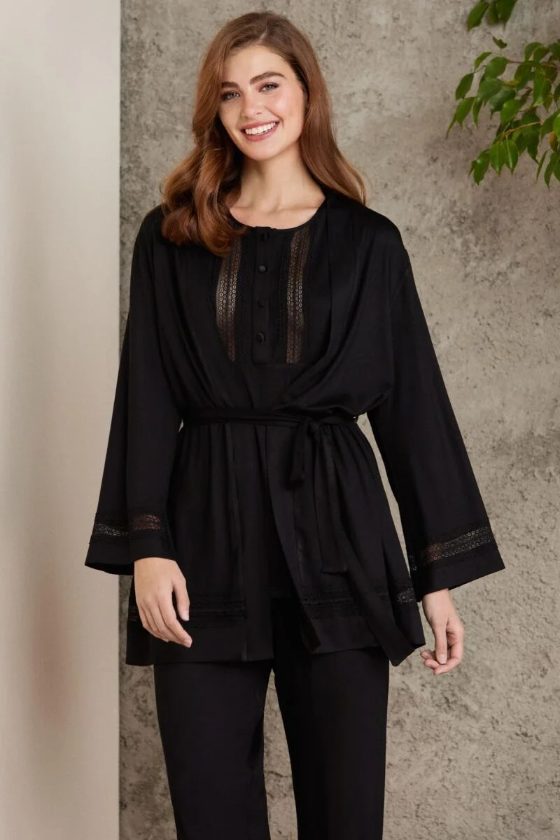 Lohusalık Döneminde Şıklık ve Konfor: 2800 Siyah Pijama Takımı