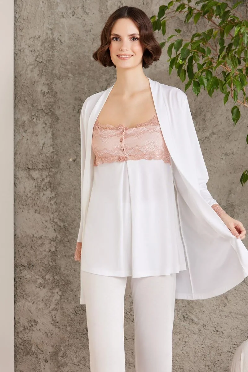 Pierre Cardin Dantelli Penye 3'lü Lohusa Pijama Takımı 2805 Brandy, beyaz kumaş, pembe dantel detaylı, kadın pijama seti