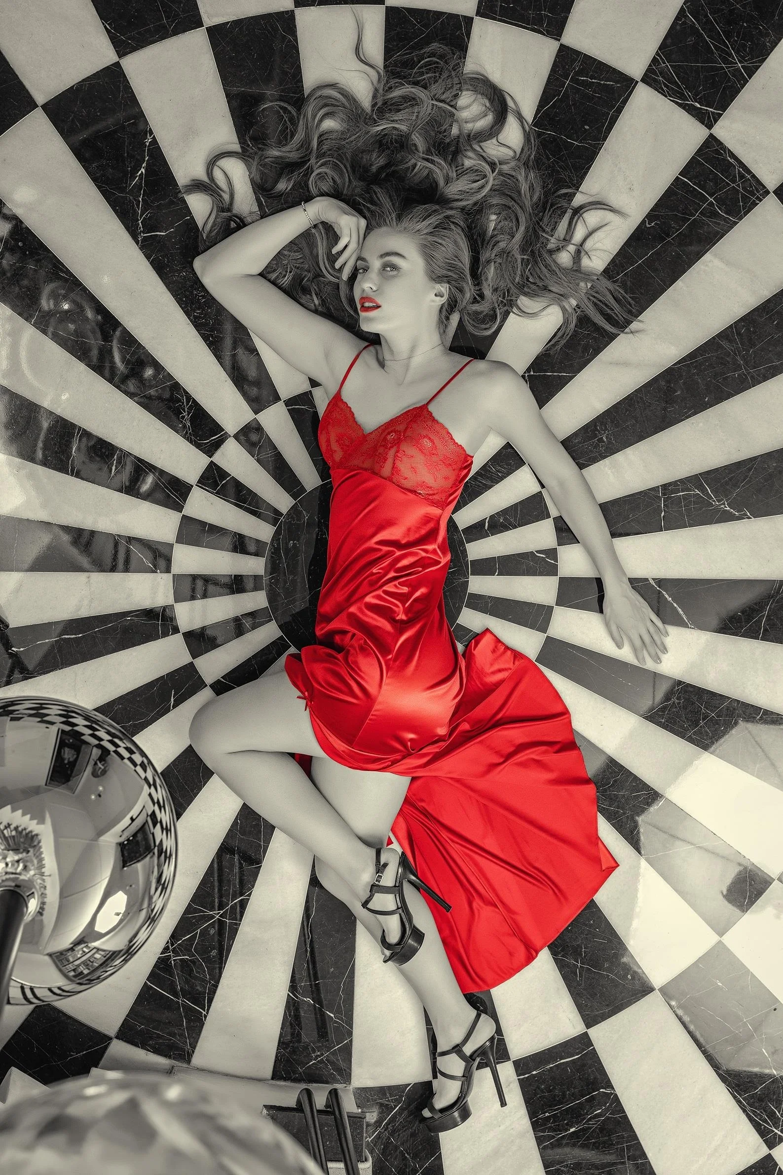 Gallipoli DANTELLİ UZUN YIRTMAÇLI SATEN GECELİK ELBİSE STRİNG TAKIM KIRMIZI (MGP31512) Gecelik Sabahlık Takım Toptan