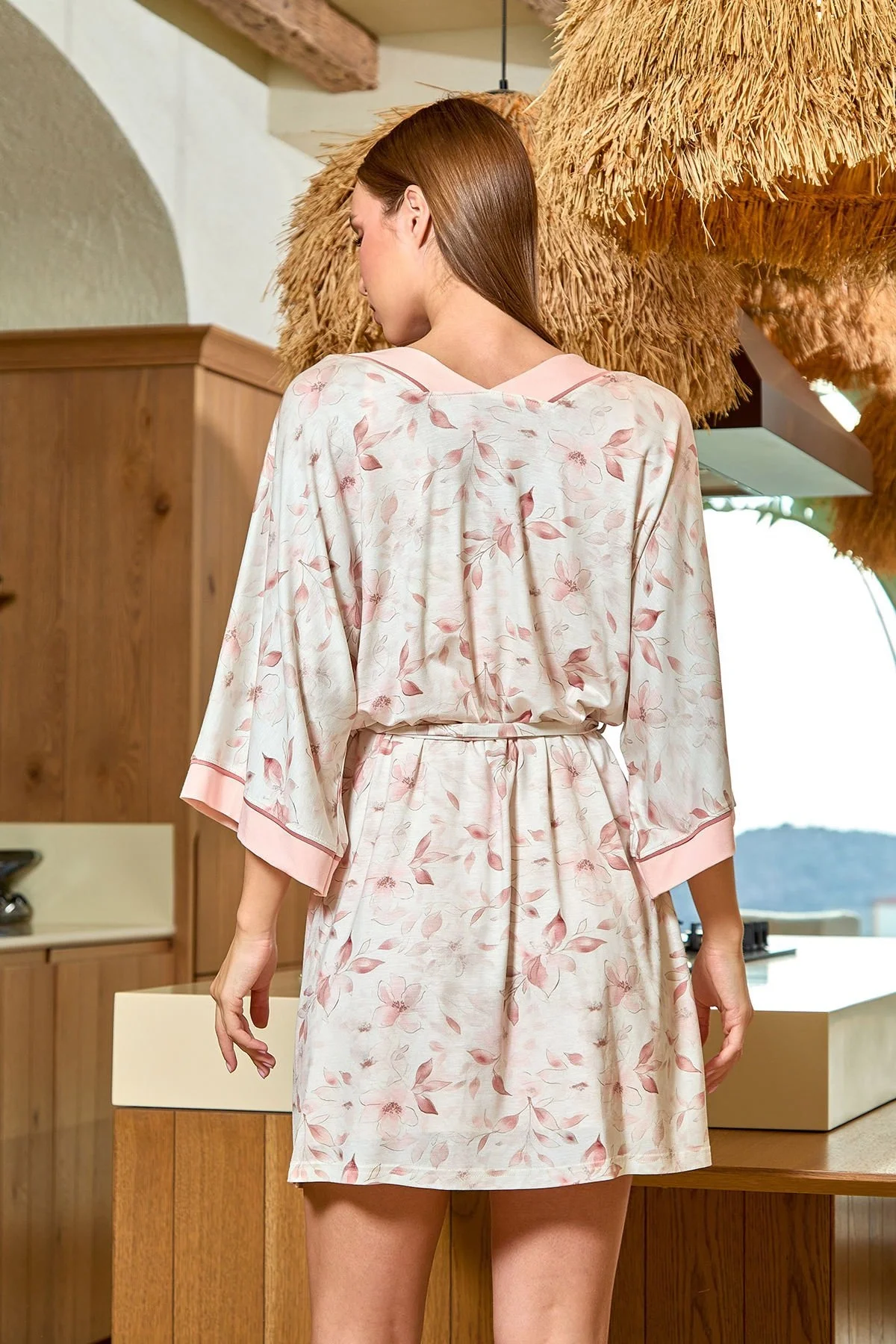 Desenli kuşak detaylı Cossy By Aqua 25676 sabahlık, pembe floral desen, kadın gecelik ve sabahlık ürünü
