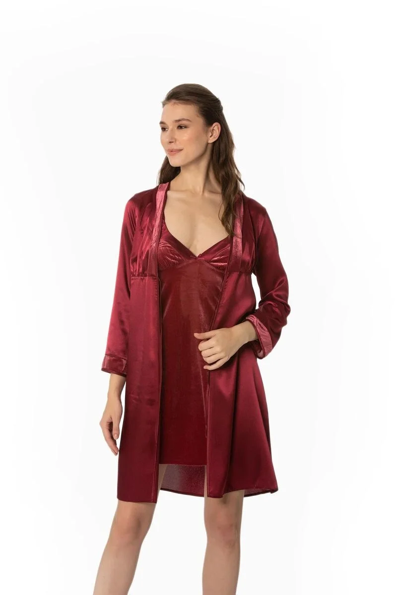 Pierre Cardin Kadife Saten Kadın Gecelik ve Sabahlık Takımı - 4040 Bordo Gecelik Sabahlık Takım Toptan