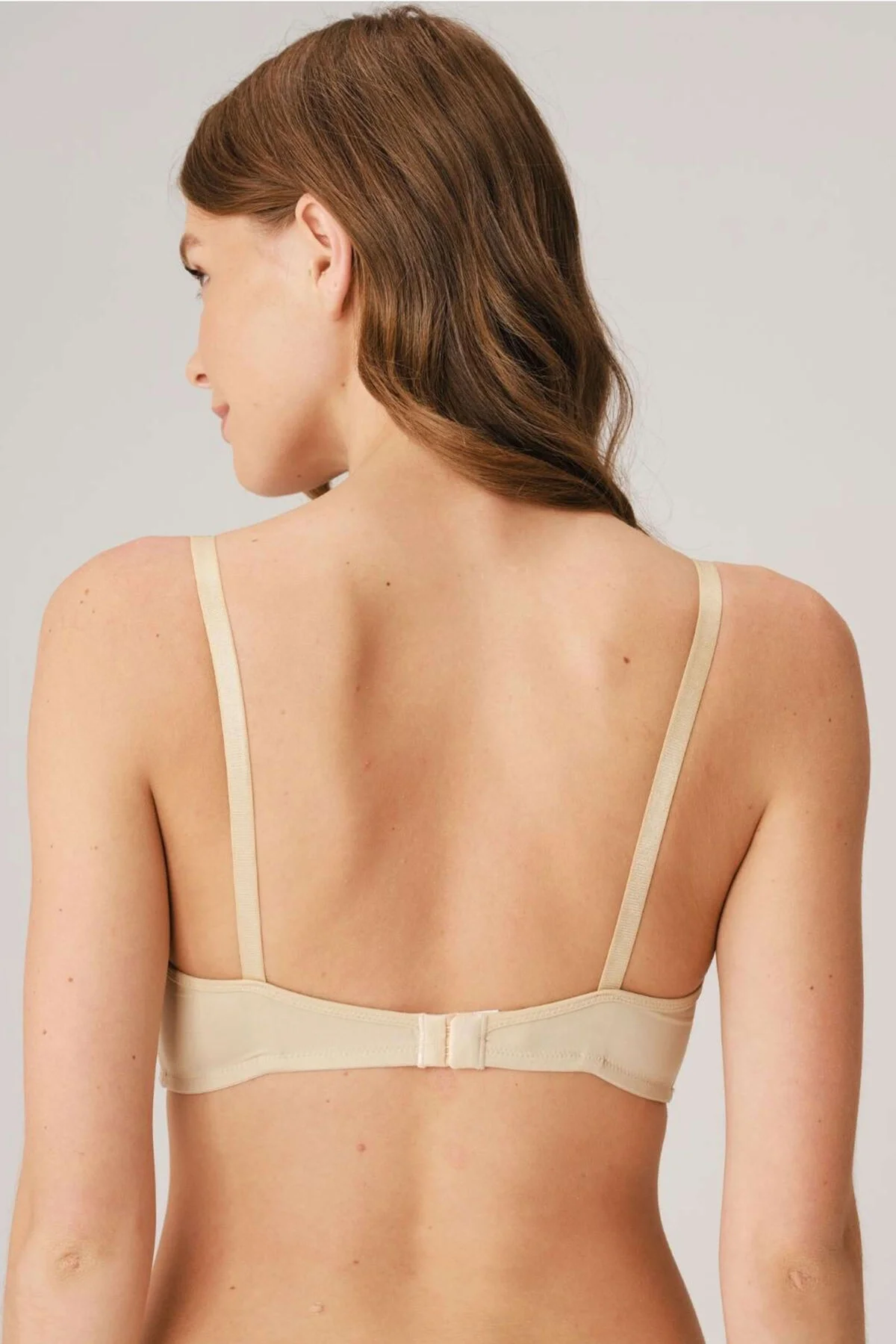 Anıl Kadın Balensiz Desteksiz Dolgusuz Toparlayıcı Yumuşak Süngerli Günlük Klasik Küçültücü Sütyen (3419) Günlük Basic Sütyen Toptan