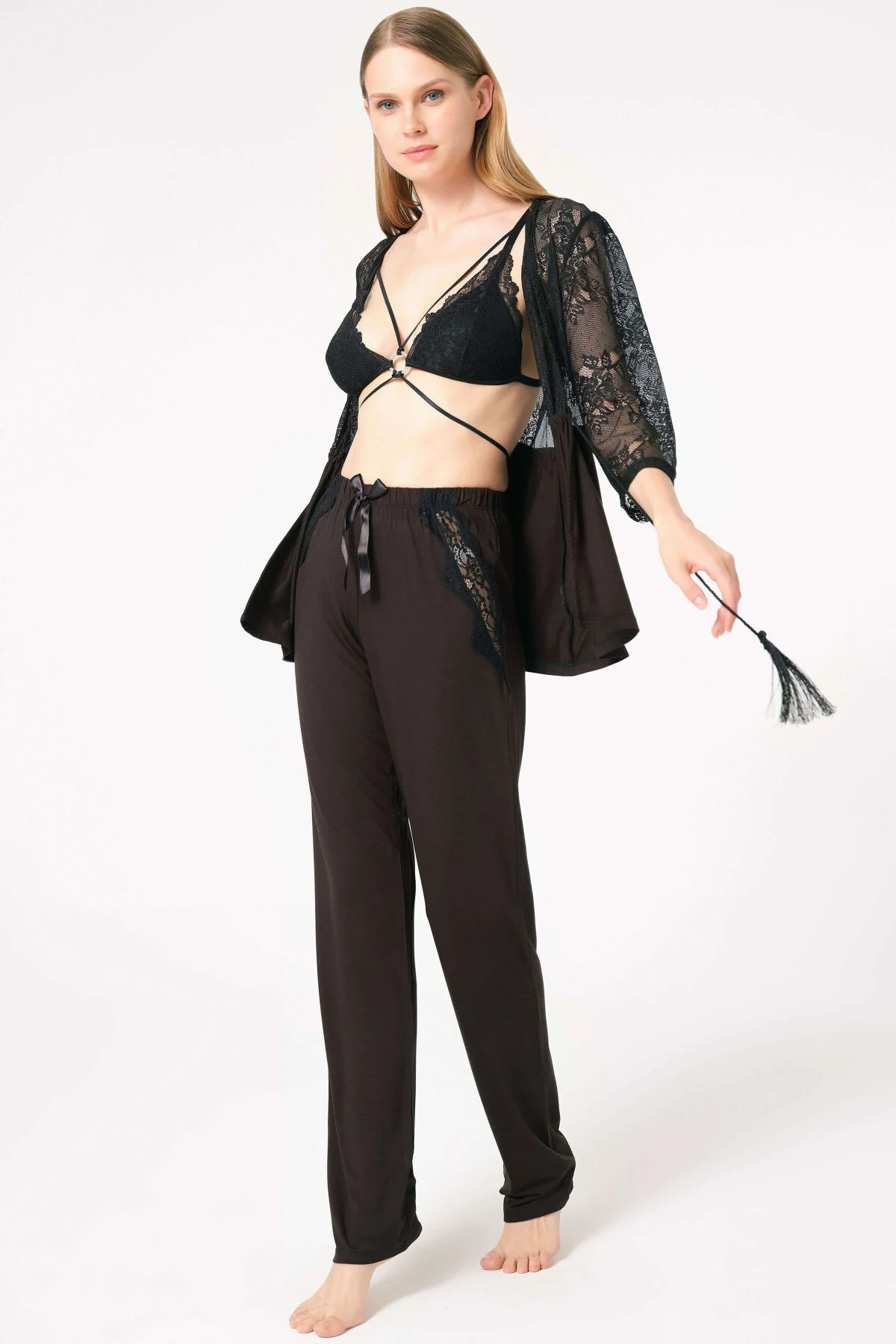 Anıl Kadın Dantelli Sabahlık Balensiz Desteksiz Dolgusuz Yaka Detaylı Sütyen ve Pantolon Pijama 3'lü Takım (5698) Gecelik & Sabahlık Toptan