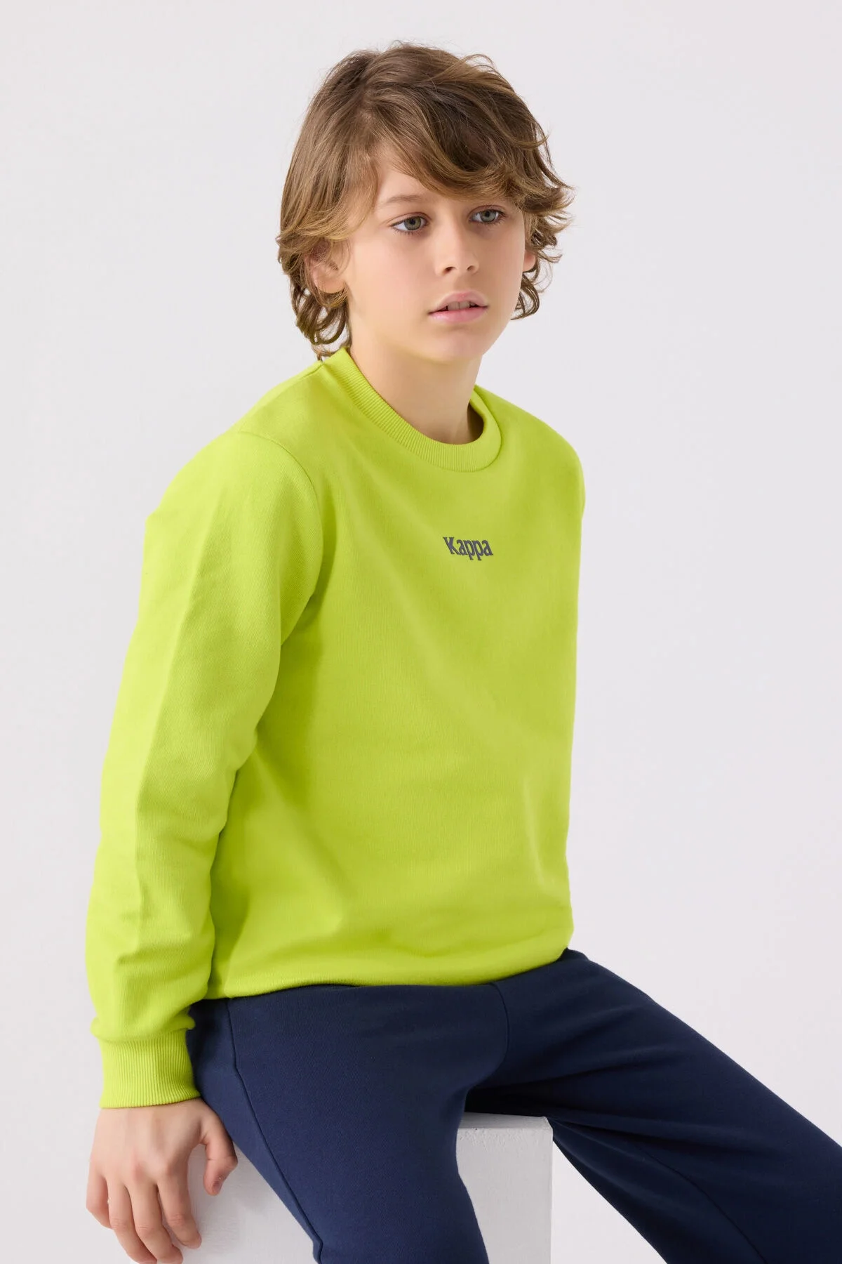 Kappa Erkek Çocuk Yeşil Sweatshirt, ön cep ve marka logosu, çocuk giyim, spor ve günlük kullanıma uygun