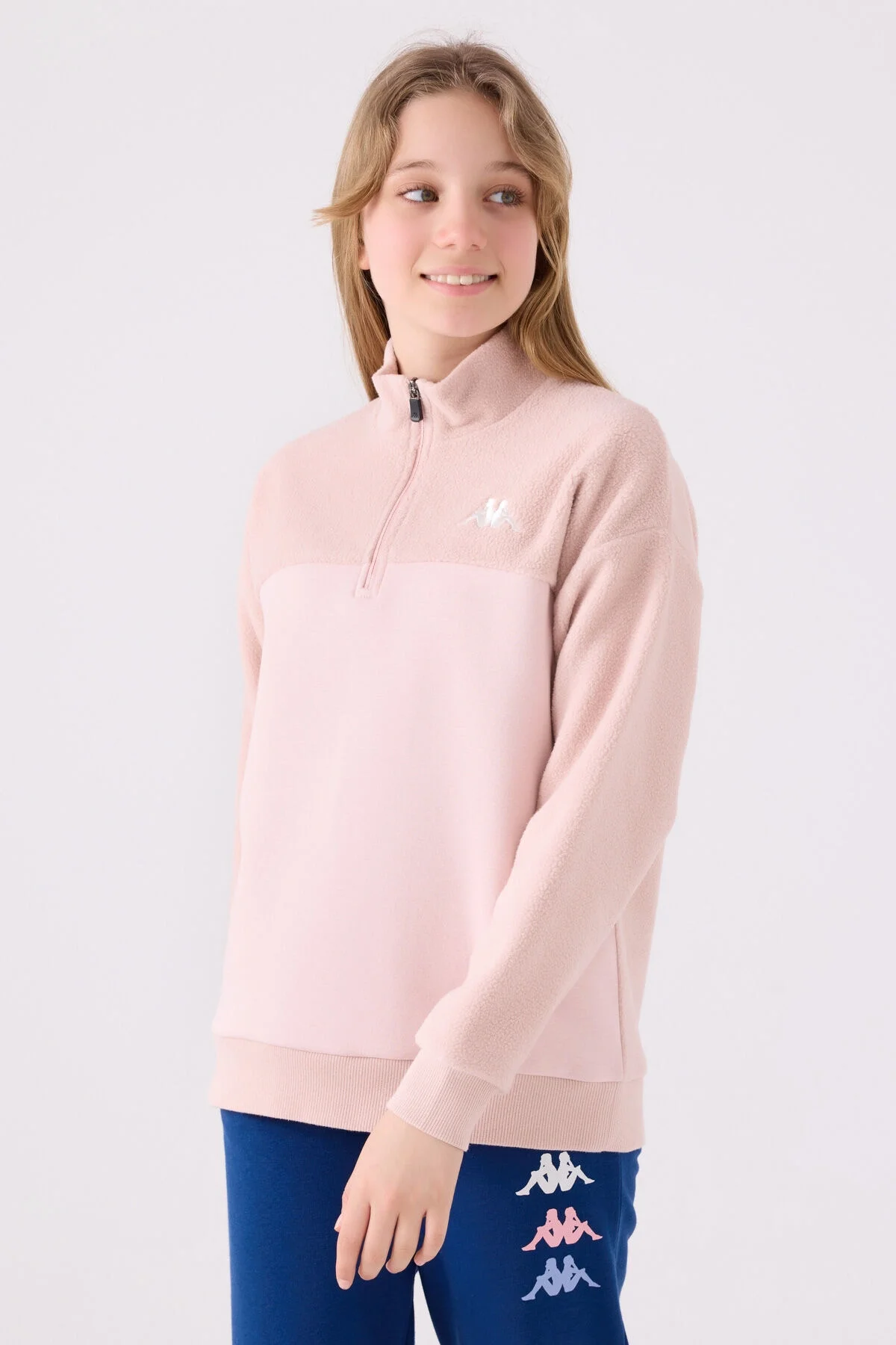 Kappa Kız Çocuk Pembe Sweatshirt, yarım zip, kumaş detayları, Arnetta markası, çocuk giyim, spor stil
