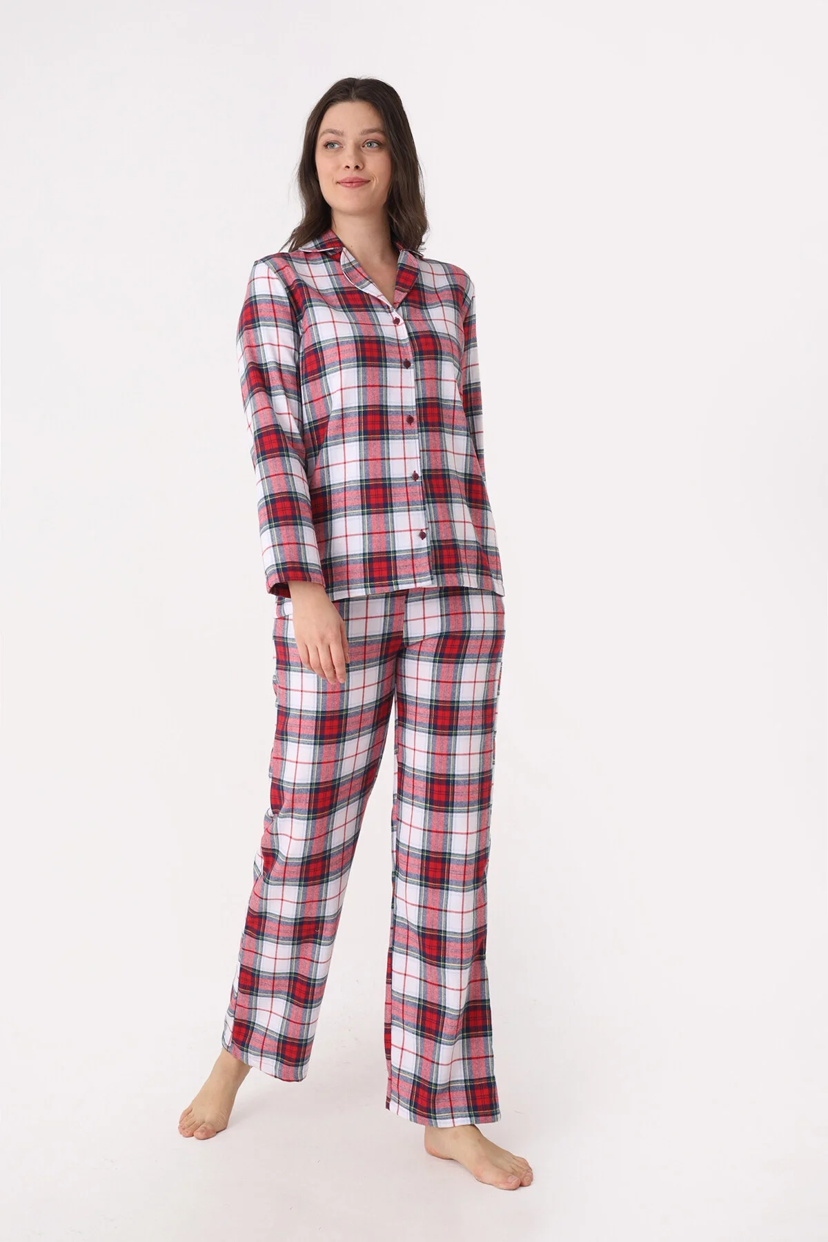 Kırmızı önden düğmeli ekose pijama takımı, Nbb markası, plaid desenli kadın pijama seti, rahat oturma pozisyonu