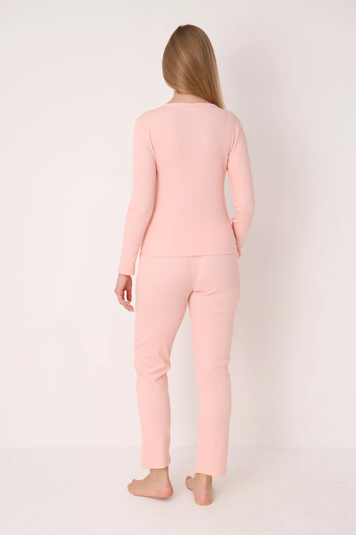 Pembe Patlı V Yaka Pijama Takımı, Nbb Markası, Kadın Pijama Takımı, Uzun Kollu ve Pantolonlu, Basit ve Modern Tasarım