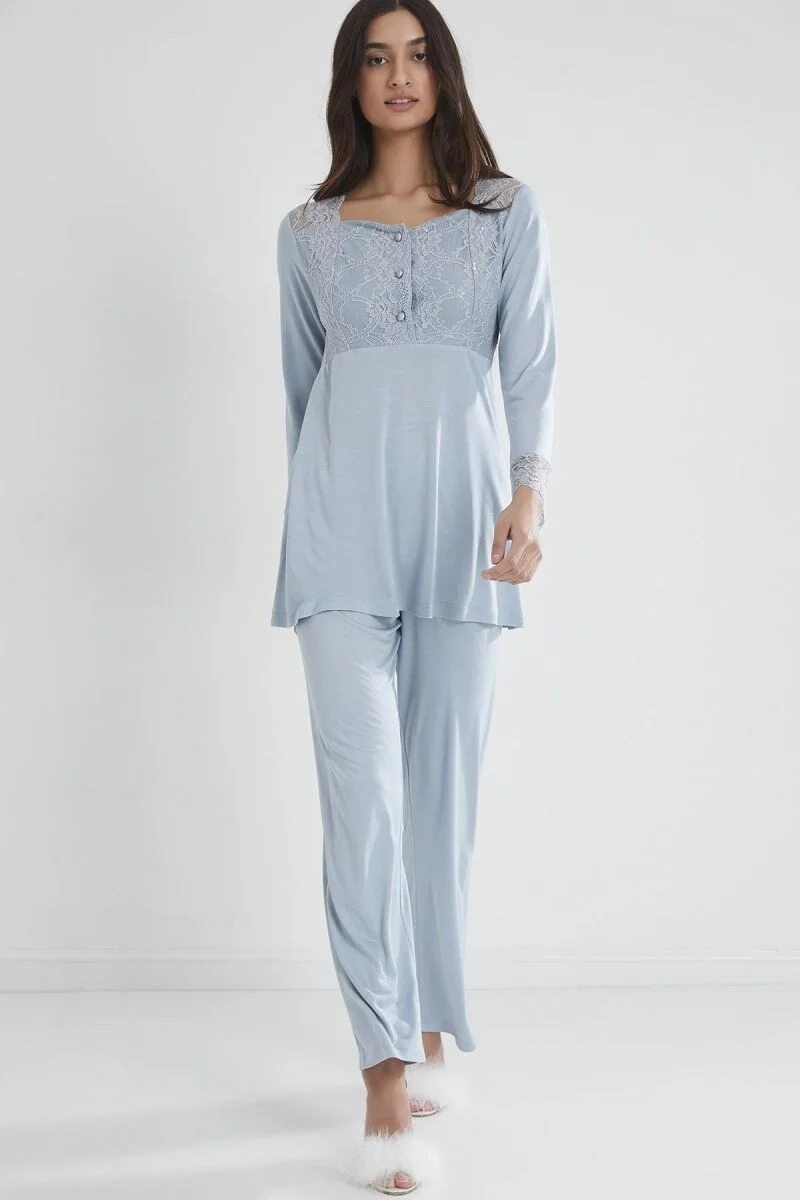 Mist rengi dantelli lohusa pijama takımı, Pierre Cardin markası, uzun kollu üst ve geniş pantolon, kadın pijama seti