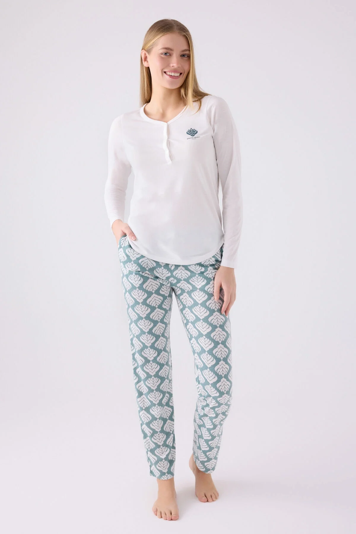 Arnetta Pierre Cardin Kadın Beyaz Pijama Takımı Pijama Takımları Toptan