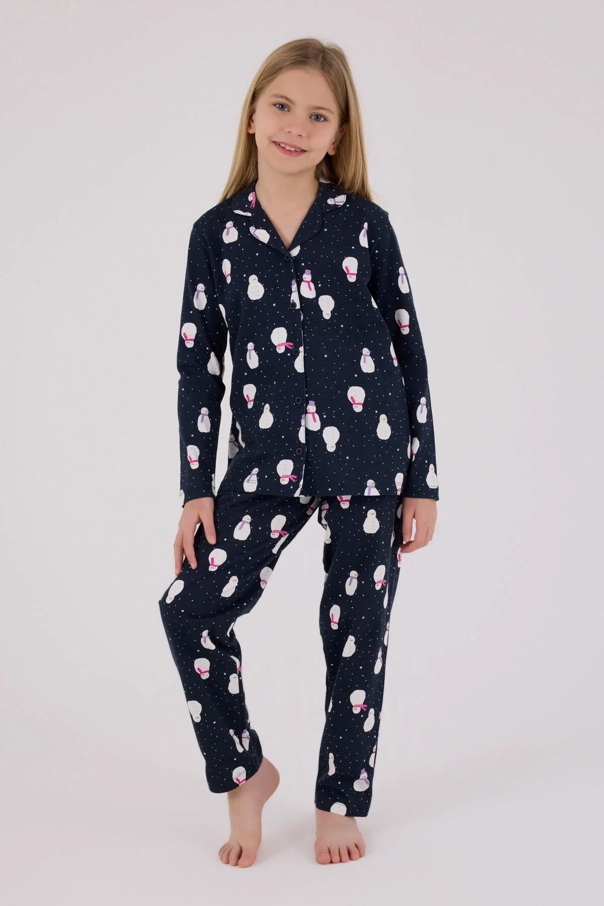Lacivert karikatür karıncalı kız çocuk pijama takımı, Arnetta markası, kıyafet ön ve yan görünümü, çocuk pijama seti