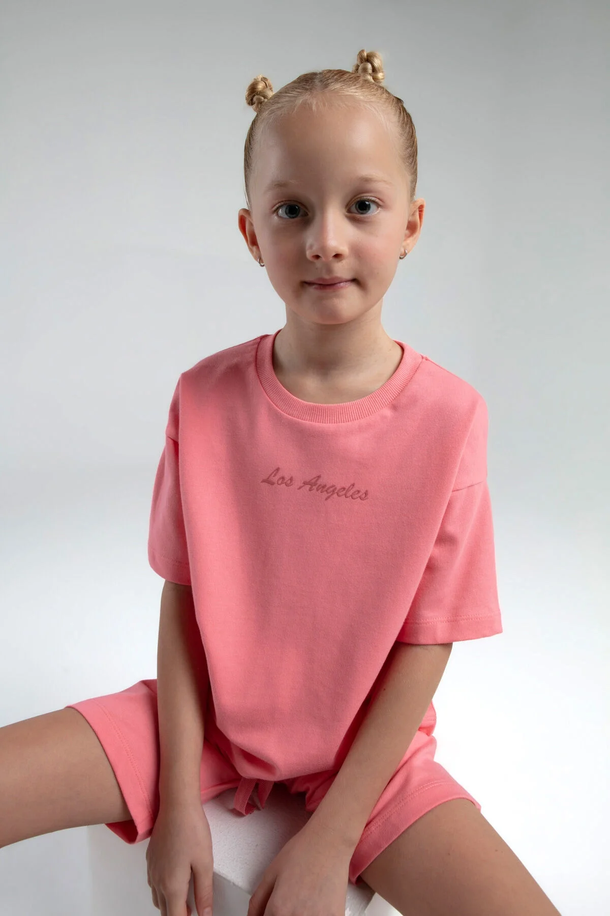 Pembe Rolypoly Kız Çocuk Bermuda Takımı, Arnetta marka, ön görünüm, dantelli t-shirt ve kısa pantolon, çocuk giyim
