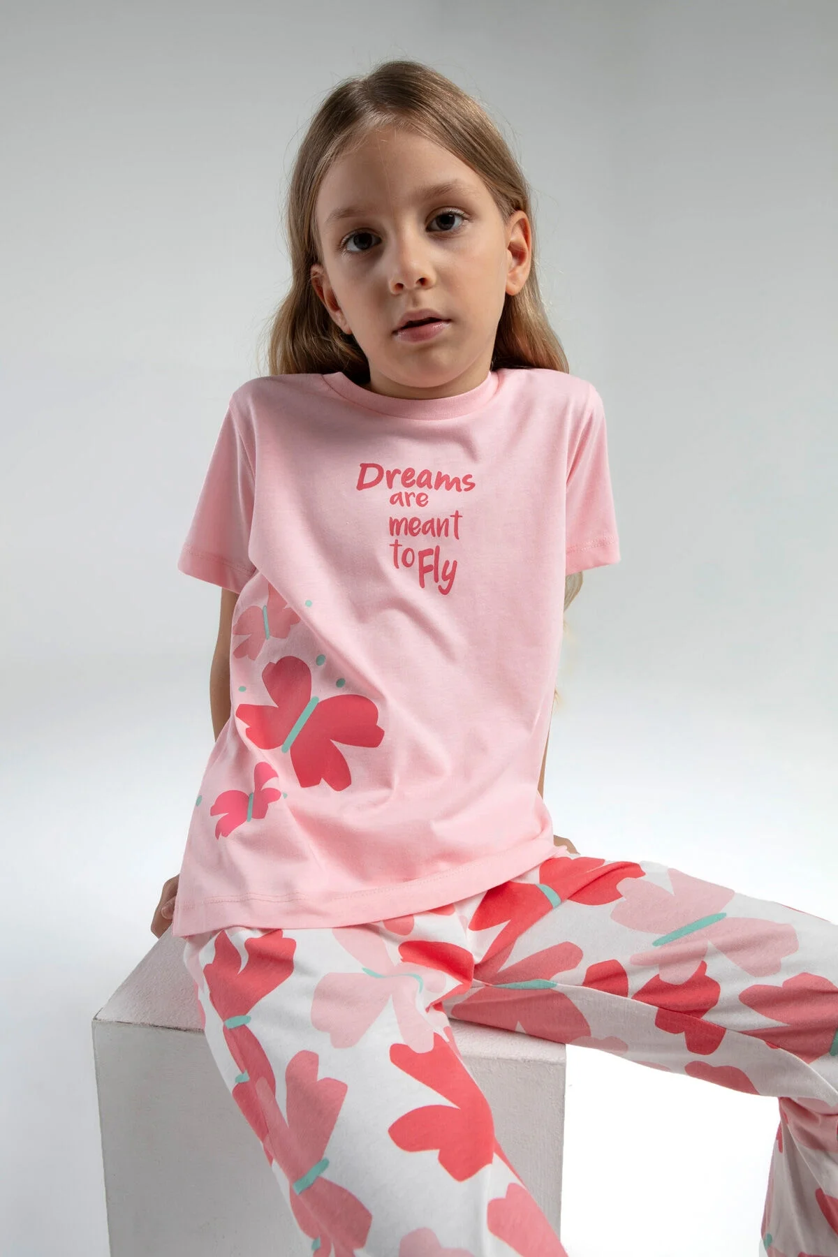 Pembe çiçek desenli kız çocuk pijama takımı, Rolypoly marka, Annetta markası, çocuk pijama seti, rahat günlük giyim