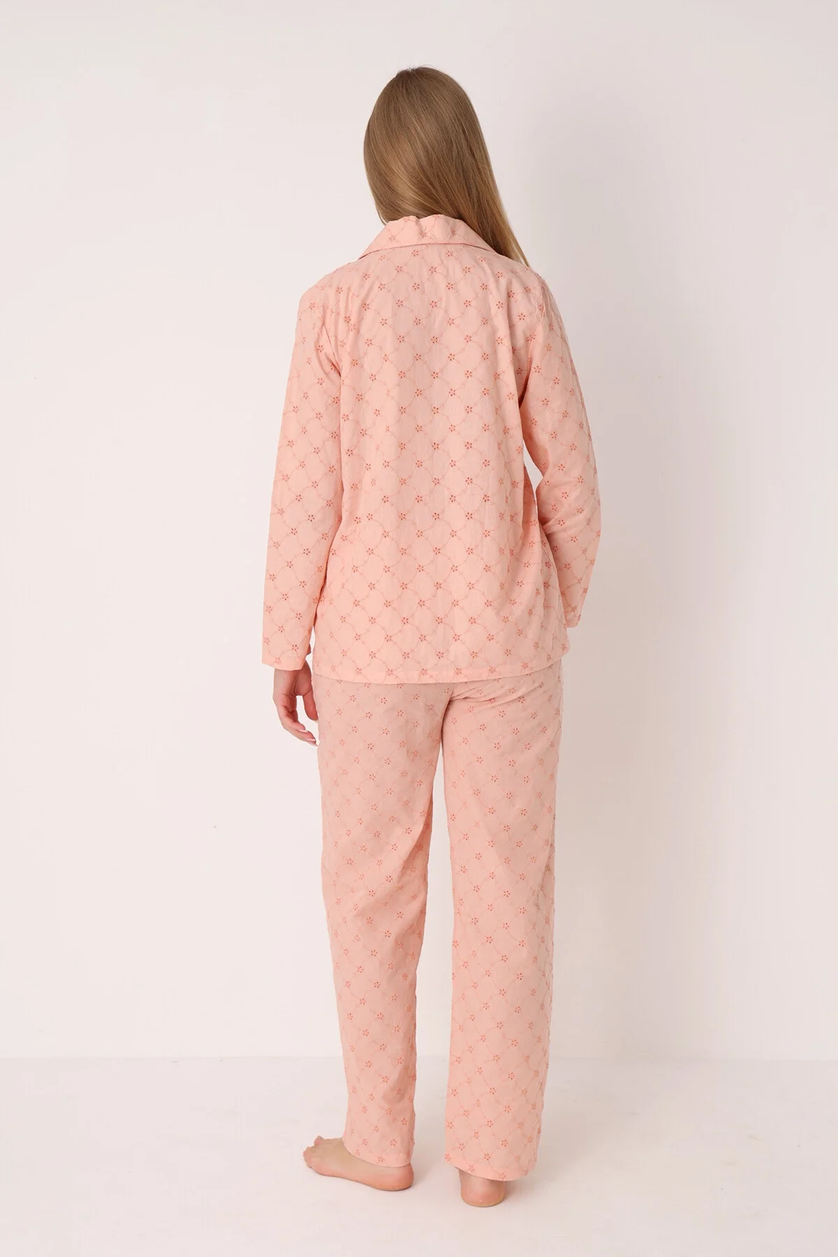 Pompa tonlu dahlia desenli önden düğmeli somon pijama takım, Nbb marka kadın pijama takımı, ön görünüm