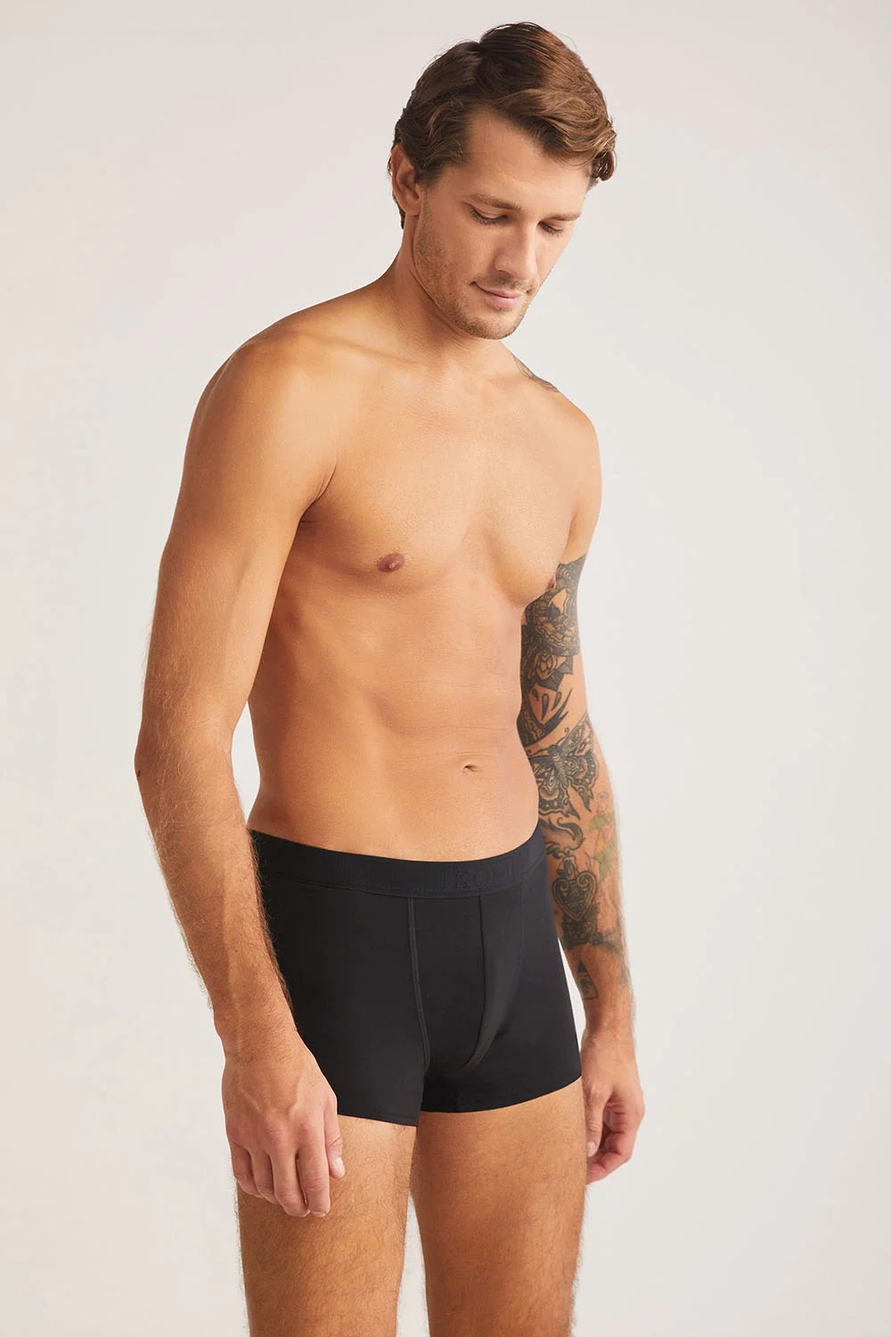 Koyu siyah modal erkek boxer, kom marka 2li set, modern ve rahat kesim, görsel ön görünüm