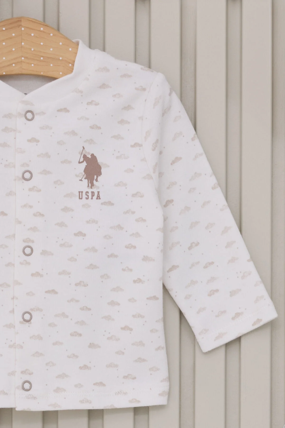 U.S. Polo Assn Erkek Bebek Beyaz Takım, kıyafet seti, kapüşonlu üst, pantolon, şapka, bebek giyim, Arnetta markası