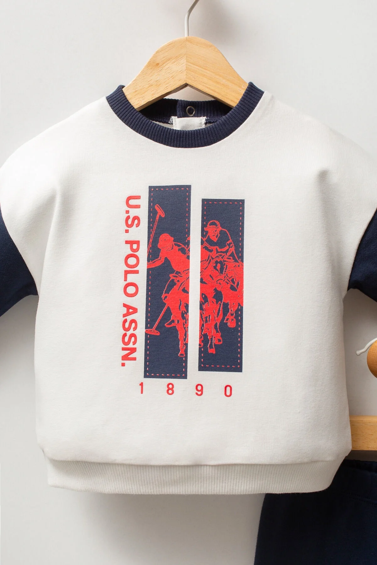U.S. Polo Assn Erkek Bebek Lacivert Takım, beyaz gömlek ve mavi pantolon, marka desenli bebek takım elbette