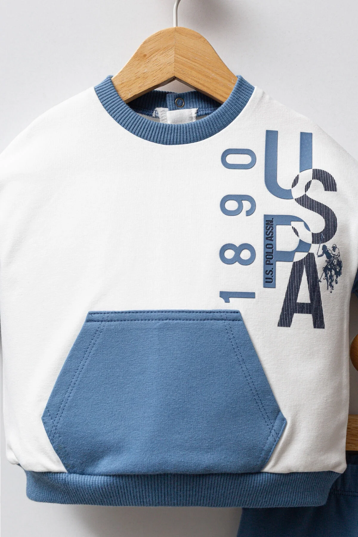 Mavi ve beyaz U.S. Polo Assn bebek takım elbise, 1890 USA yazısı, bebek giyim seti, erkek bebek takımları