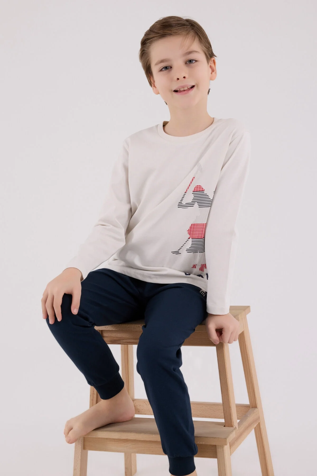U.S. Polo Assn Erkek Çocuk Gri Pijama Takımı, uzun kollu üst ve pantolon, marka desenli, çocuk giyim