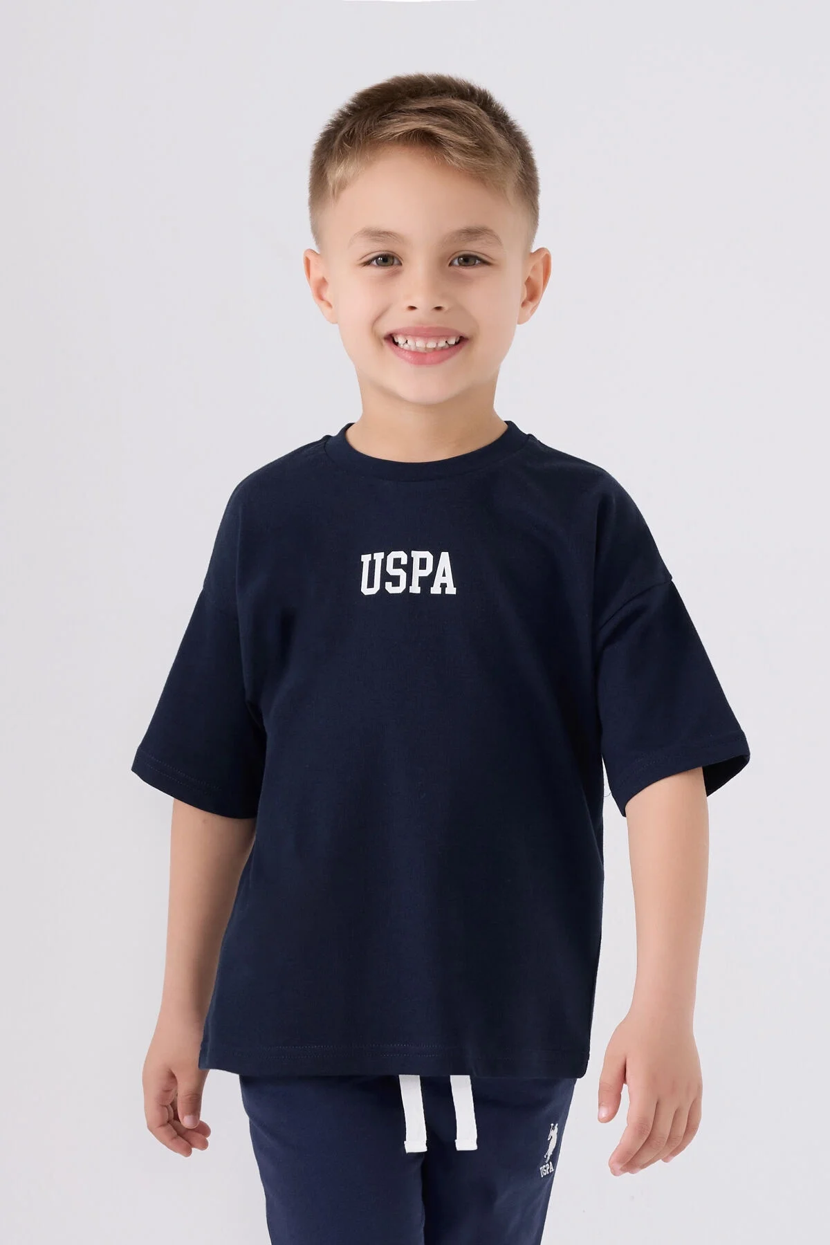 U.S. Polo Assn Erkek Çocuk Lacivert Bermuda Takım, çocuk modeli, üst ve alt detaylı, beyaz ip detaylı, spor stili