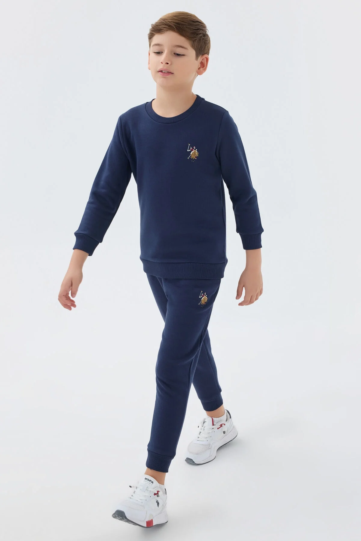U.S. Polo Assn Erkek Çocuk Lacıvert Eşofman Takımı, Arnetta marka, koyu mavi, ön ceket üzerinde takımlı logo, çocuk model
