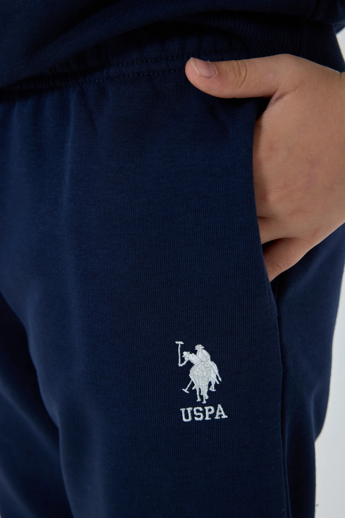 Lacivert USPA marka erkek çocuk eşofman takımı, ön görünüm, spor stil, çocuk giyim, kıyafet seti