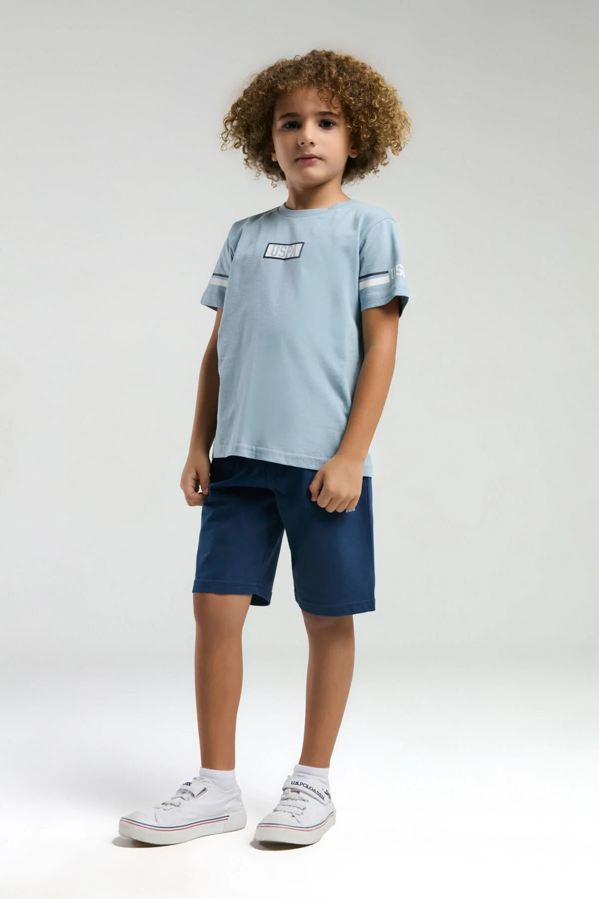 Yeşil U.S. Polo Assn erkek çocuk Bermuda takım elbette, model ön ve kol detayları, Arnetta markası