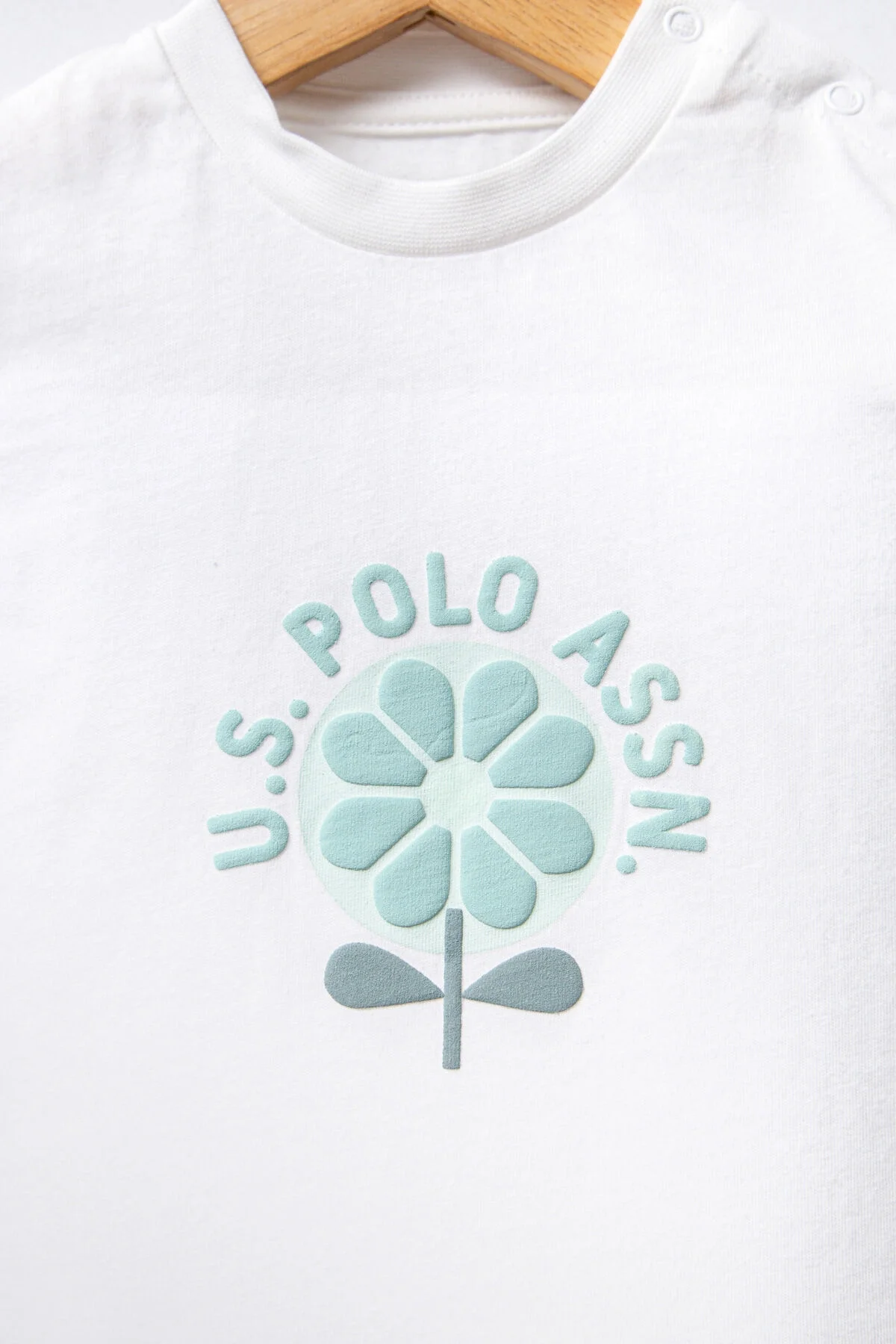 U.S. Polo Assn Kız Bebek Beyaz Takım, mavi dantel detaylı kısa pantolon ve gömlek, bebek giyim seti