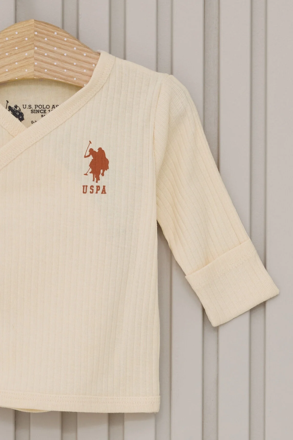 U.S. Polo Assn Kız Bebek Hastane Çıkışı Krem Renkli, Yıldız ve Ay Desenli 5 Parça Set, Arnetta Markası