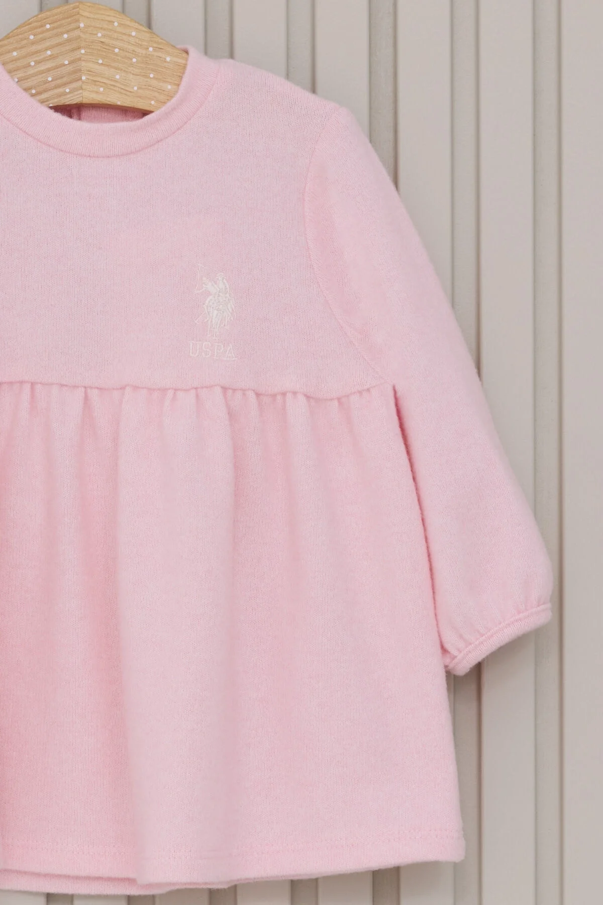Pembe U.S. Polo Assn kız bebek elbise, uzun kollu, yuvarlak yaka, ön detaylı, Arnetta markası, gömlek tarzı elbise