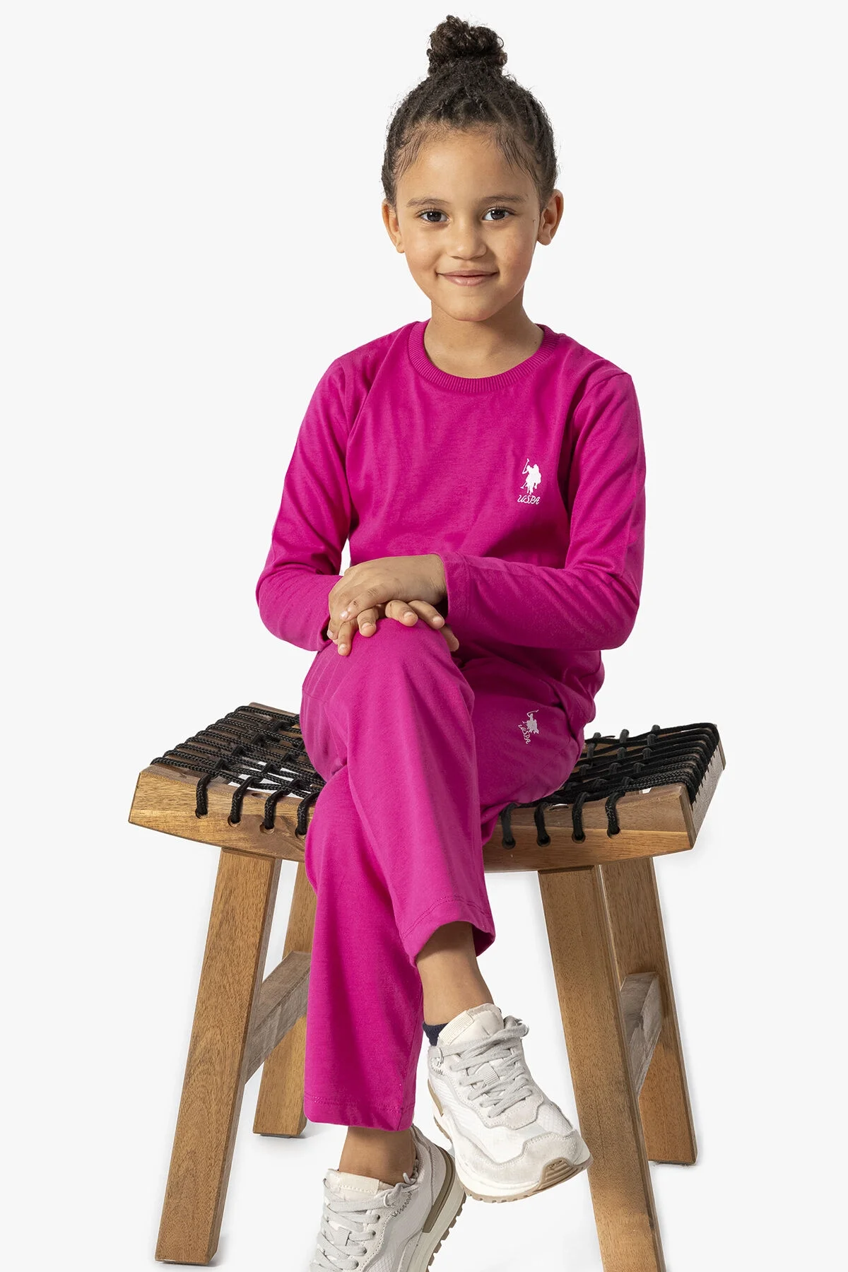 U.S. Polo Assn kız çocuk bordo pijama takımı, uzun kollu üst ve pantolon, marka logosu, çocuk giyim ürün fotoğrafı