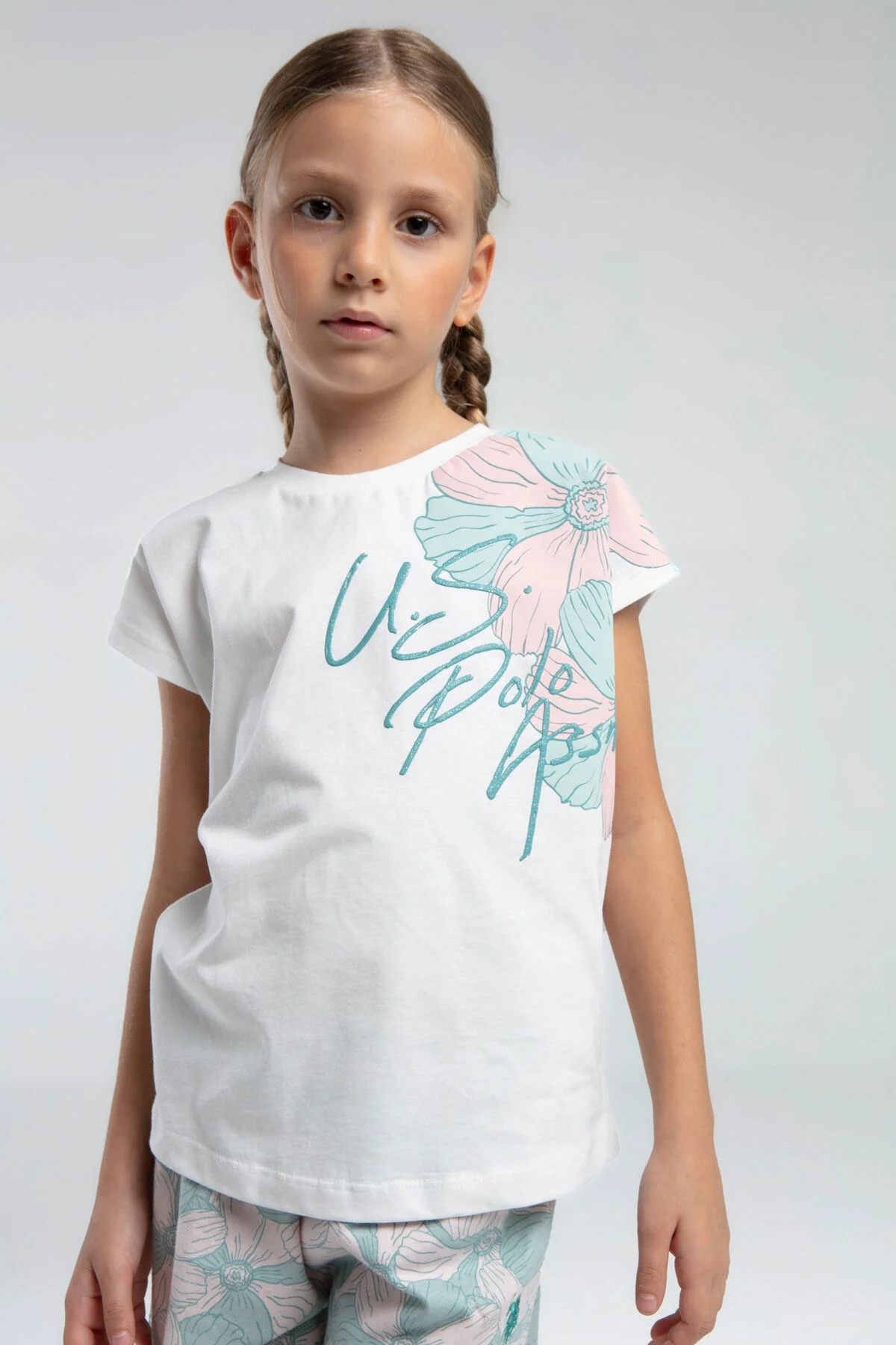 U.S. Polo Assn kız çocuk krem şort takım, pembe-mavi deniz deseni, çocuk giyim, model ön görünüm
