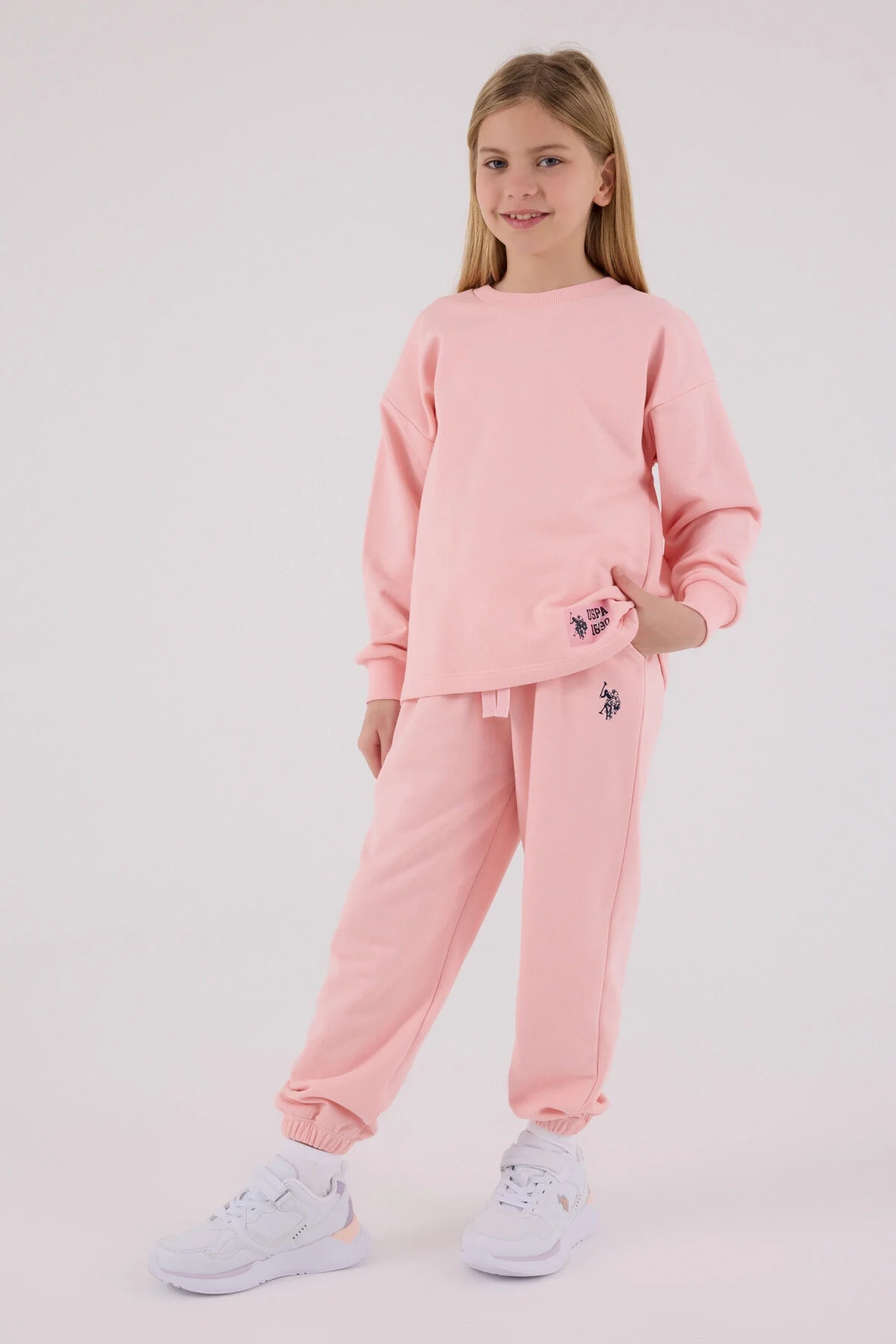 Pembe U.S. Polo Assn kız çocuk eşofman takımı, rahat ve modaya uygun, ön detaylı, arnetta marka