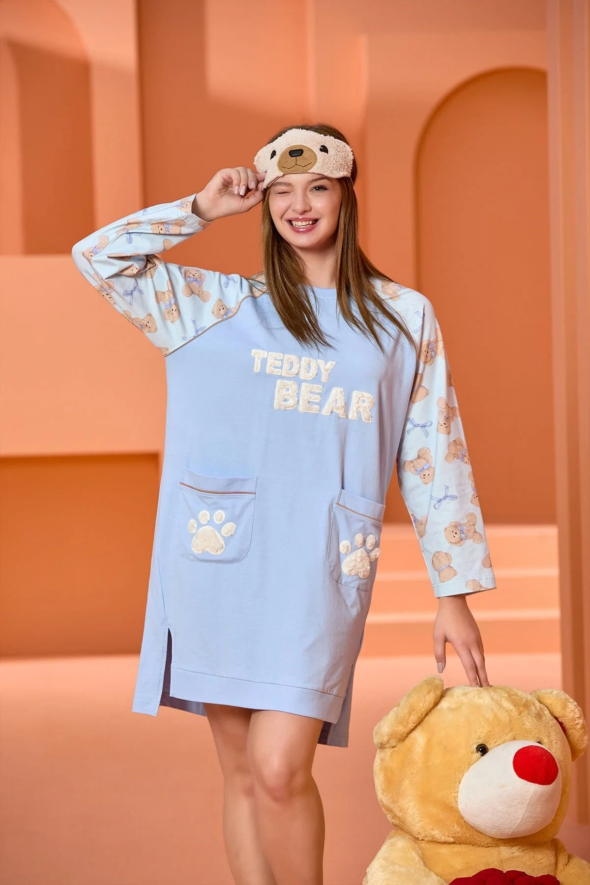 Uzun kollu kumaşlı gecelik, teddy bear baskılı, Cossy By Aqua markası, kadın gecelik ve sabahlık seti, pembe ve mavi renklerde
