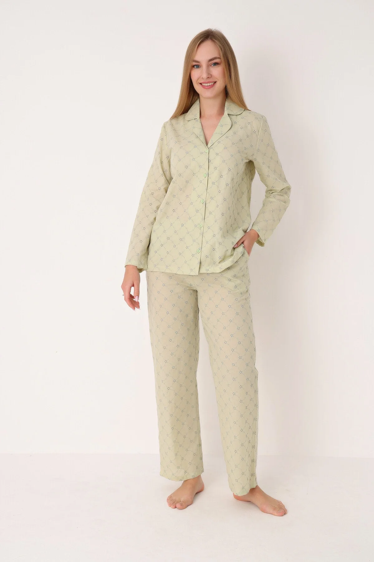 Yeşil dahlia desenli önden düğmeli pijama takım, Nbb marka kadın pijama, rahat ve stil sahibi gece giyimi